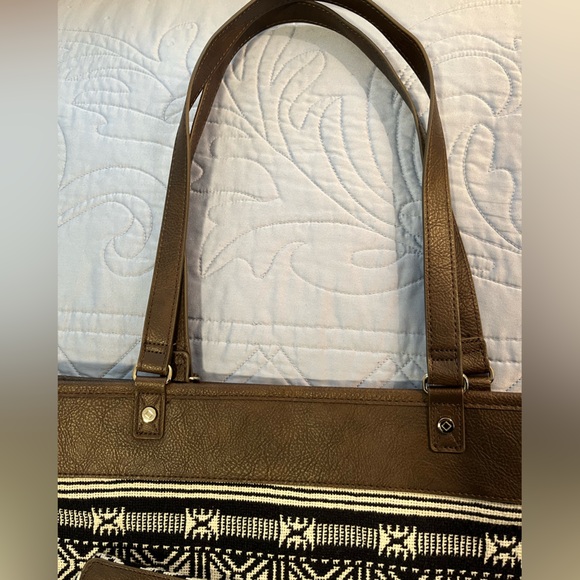 JEWELL by Thirty-One Black & White Woven Cotton Boho Weekend Aztec Shoulder Bag - Picture 14 of 14